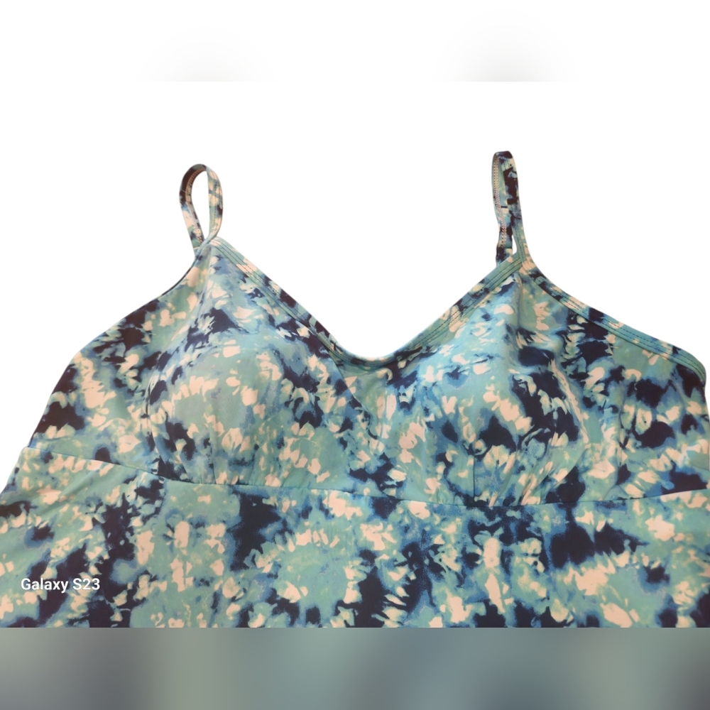 Croft & Barrow Blue White Tie-Dye Women's Swim Top Size Large - Picture 2 of 6